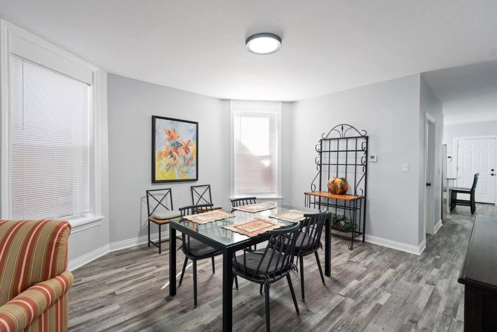 Newly Rehabbed Greystone With 2 Private Apartments, Backyard, Garage, Laundry, Close To Expressway Chicago Buitenkant foto