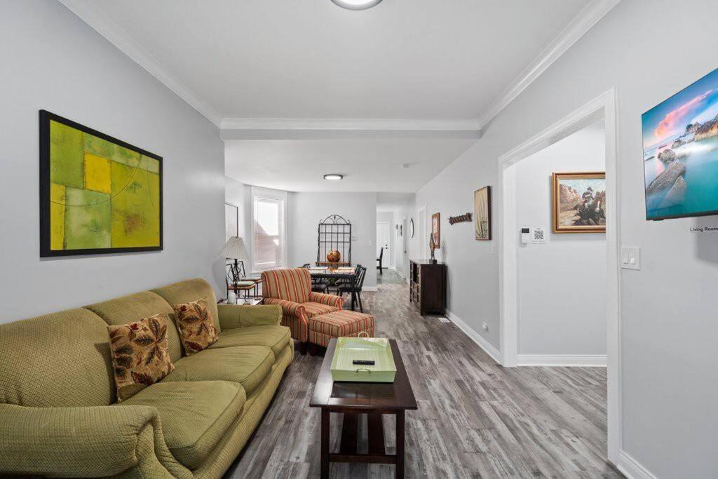 Newly Rehabbed Greystone With 2 Private Apartments, Backyard, Garage, Laundry, Close To Expressway Chicago Buitenkant foto